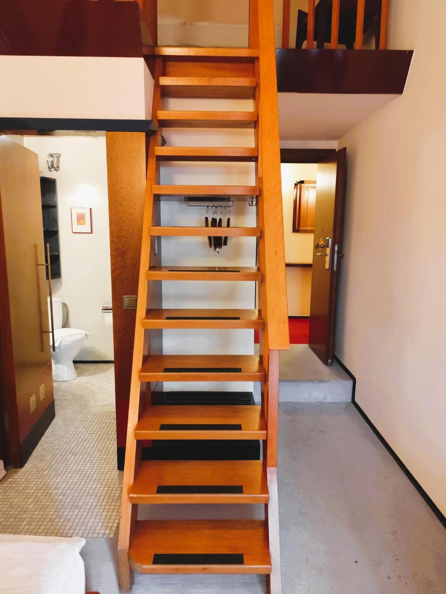 Hotel Domicil 4*